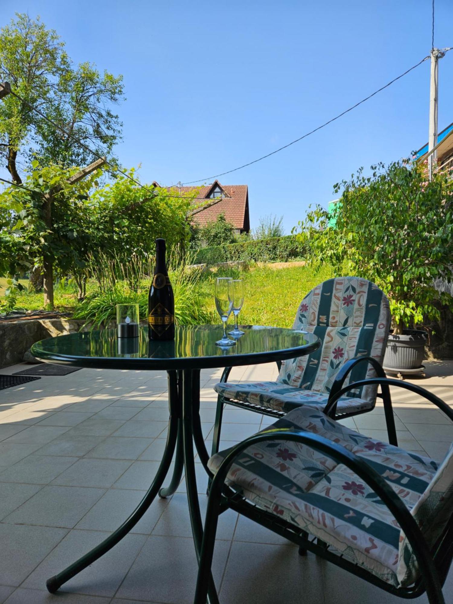 Chácara Apartmaji Rdeca Kapica *